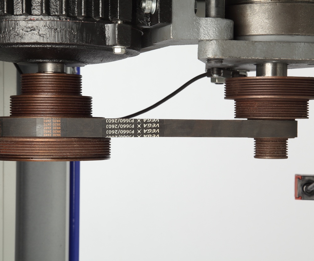 Фрезерный станок BELMASH MM2200P/400 (2.2 кВт, 400 В)