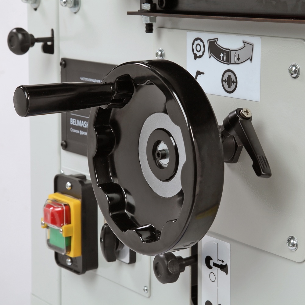 Фрезерный станок с кареткой BELMASH MM1500ST1000/400 (1,5 кВт, 400 В)