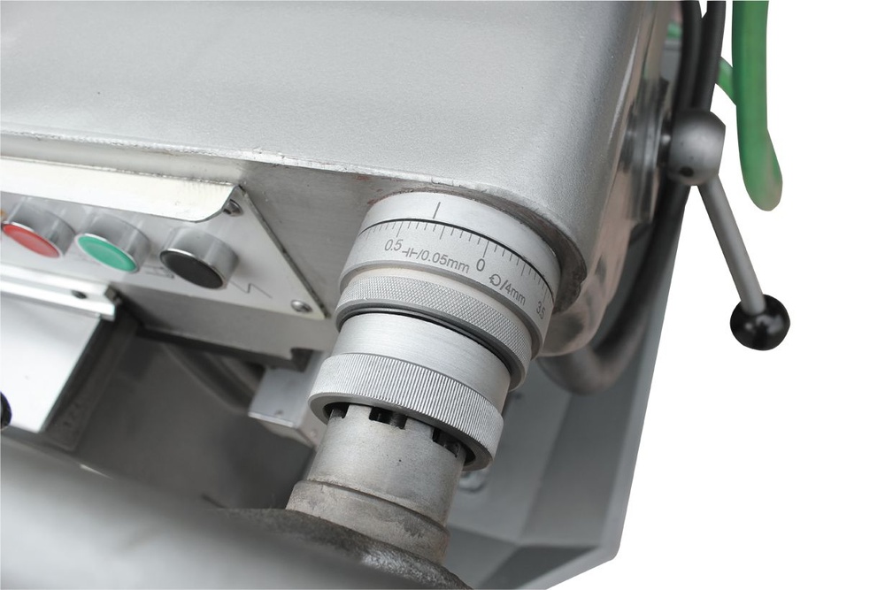 JMD-1667 DRO Широкоуниверсальный фрезерный станок