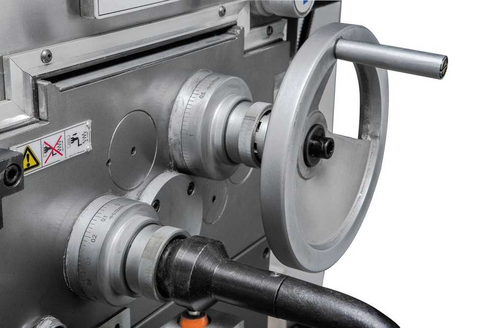 JUM-1464VHXL DRO Широкоуниверсальный фрезерный станок, 400В