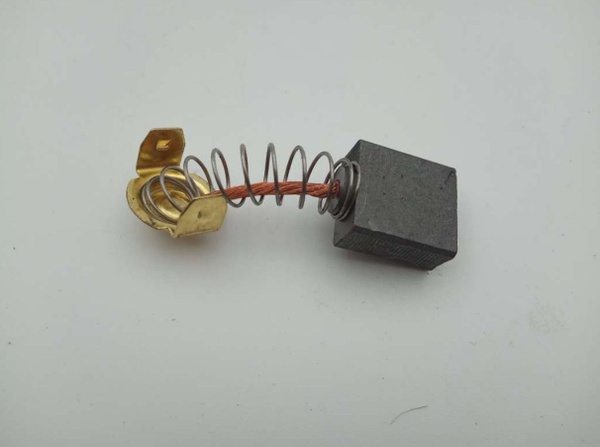 Щетка угольная JWP12L-179 для рейсмусового станка JET JWP-12L