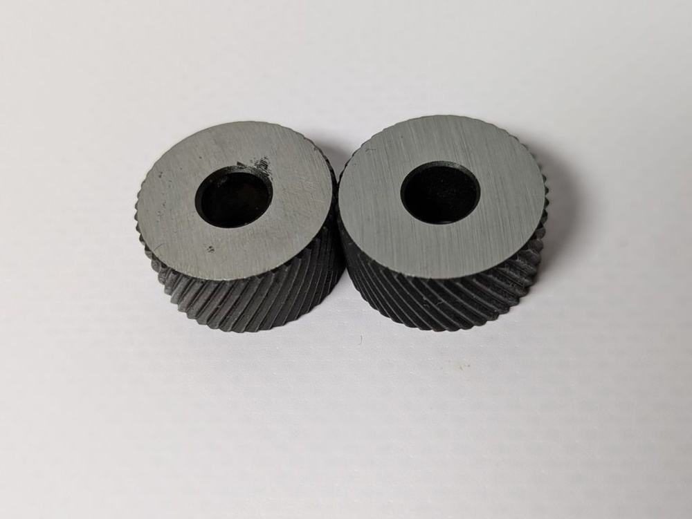 SLKT-5000 Комплект из двух роликов для накатки среднего рисунка рифления