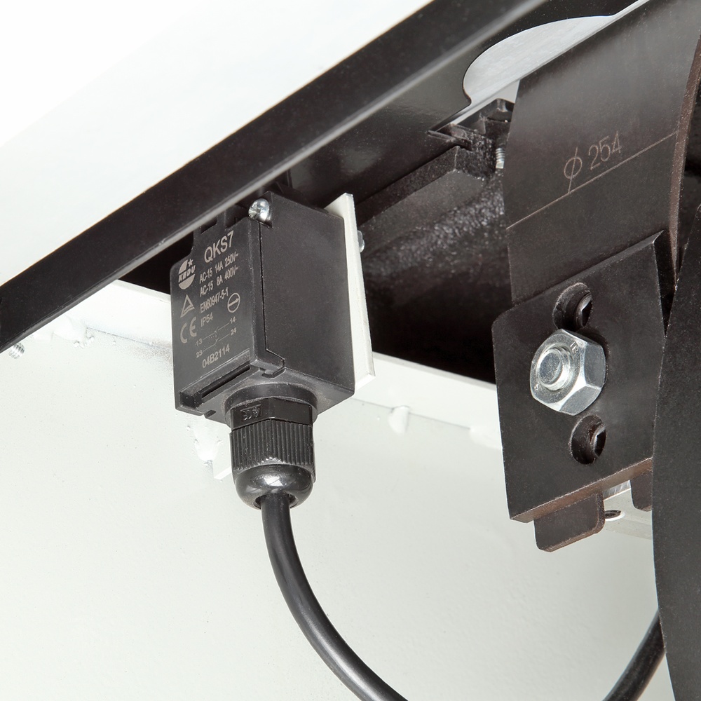 Станок круглопильный с подвижным столом BELMASH TS-250ST1600/400 (2.2 кВт, 400 В)