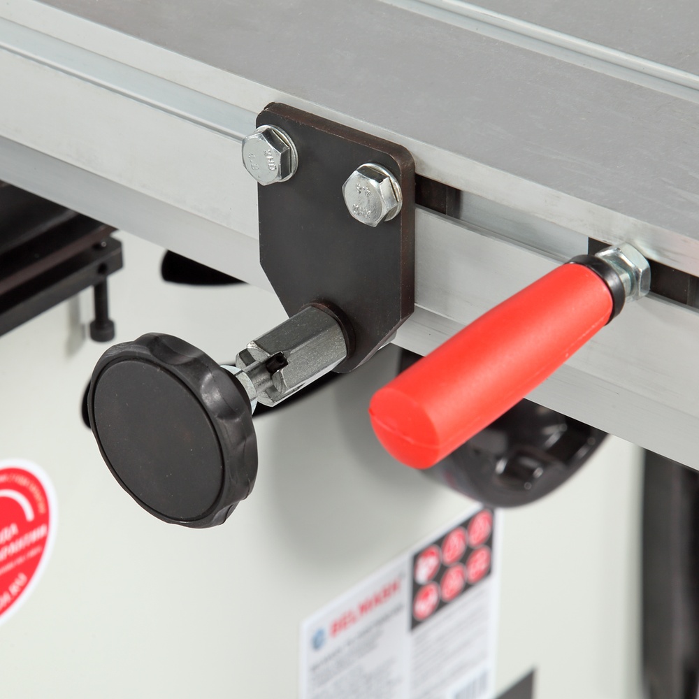 Станок круглопильный с подвижным столом BELMASH TS-250ST1600/400 (2.2 кВт, 400 В)